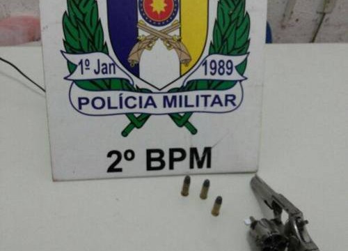 2º Batalhão prende homem e um adolescente por porte ilegal de arma de fogo em Araguaína