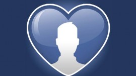 Redes Sociais: Estudo diz que Facebook é o melhor site para arranjar namoro