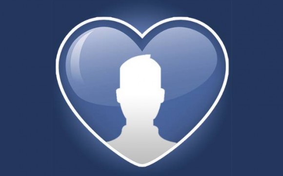 Redes Sociais: Estudo diz que Facebook é o melhor site para arranjar namoro