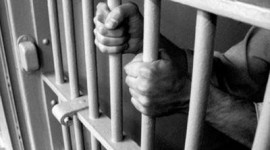 Estado deve indenizar família de preso que se enforcou em presídio