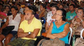 Em Araguaína, Mais de 500 famílias assinam contratos do Costa Esmeralda e recebem cartão para compra de móveis