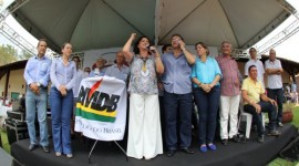 Senadora Kátia Abreu critica uso político das instituições por parte do Governo