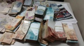 PM prende dupla acusada de roubo e recupera dinheiro em Araguaína