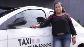 Taxista representa avanço da mulher na sociedade