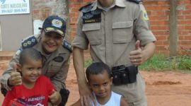 Policiais Militares visitam creche e entregam presentes às crianças em Araguaína