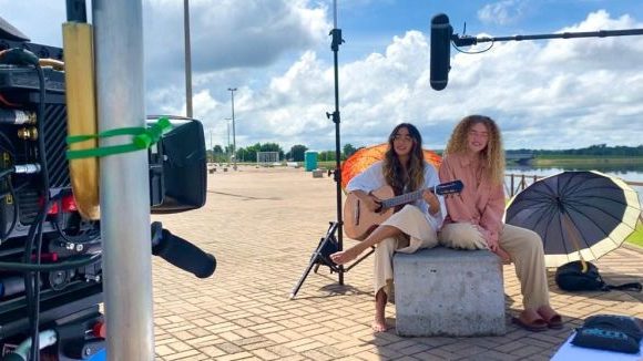 Duo Anavitória de Araguaína grava uma nova série na cidade
