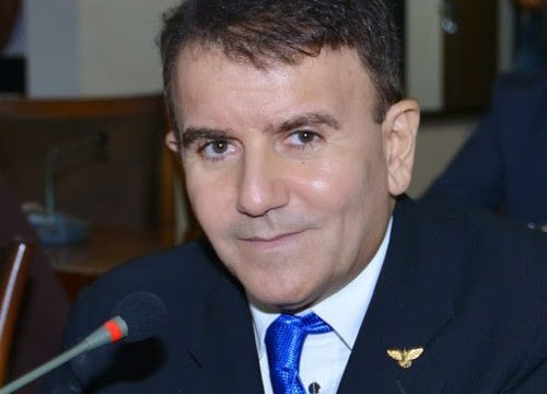 Eduardo questiona decretos que suspendem benefícios a servidores, “Somente o STF pode suspender efeitos de Lei”