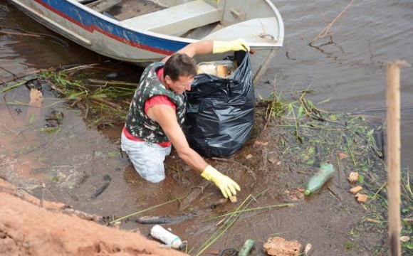 Parceiros promovem 2º ‘Dia D’ de Limpeza do Lago Azul