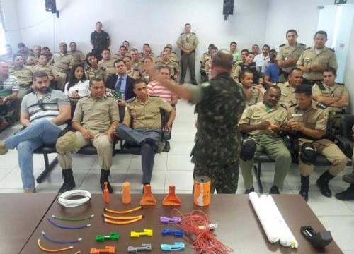 Militares do 2º Batalhão da PM participam de palestra sobre produtos controlados em Araguaína