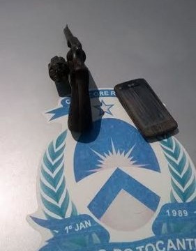 Armas de fogo apreendidas e suspeitos presos pela PM em Palmas e Araguaína