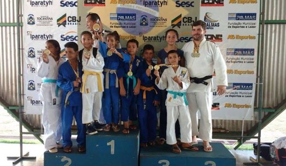 Academia de Artes marciais do 2º BPM participa de campeonato estadual de judô