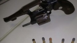 PM apreende duas armas de fogo e localiza motocicleta em Araguaína