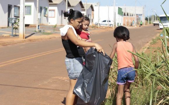 Prefeitura e moradores do Residencial Lago Azul III mobilizam-se no combate ao Aedes