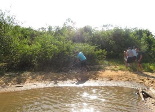 Alunos e professores da FACIT foram ao Rio Araguaia executar projeto de recuperação da mata ciliar