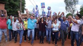 Depois do Costa Esmeralda, Valderez realiza caminhada no Monte Sinai, na Feira e no Mercado Municipal