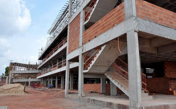 Governo constrói prédio moderno e funcional para abrigar Fórum de Araguaína