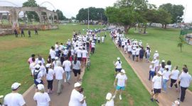 Centenas de pessoas participaram da Caminhada “Passos que Salvam” em Araguaína