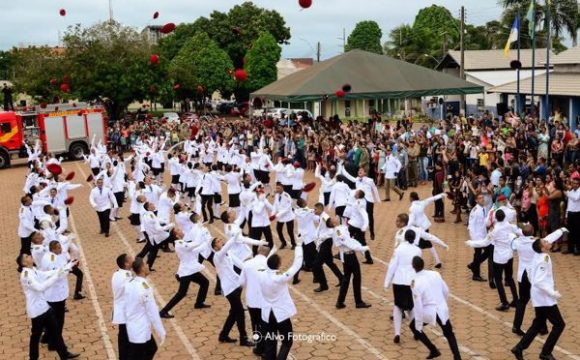 Colégio da Polícia Militar de Araguaína realiza sua primeira solenidade de formatura