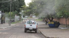 Carros fumacê ajudam no combate ao Aedes em Araguaína