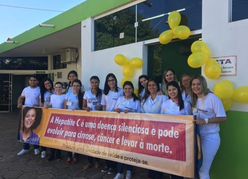 Equipe multiprofissional do HDT-UFT sensibiliza a população para a prevenção às hepatites