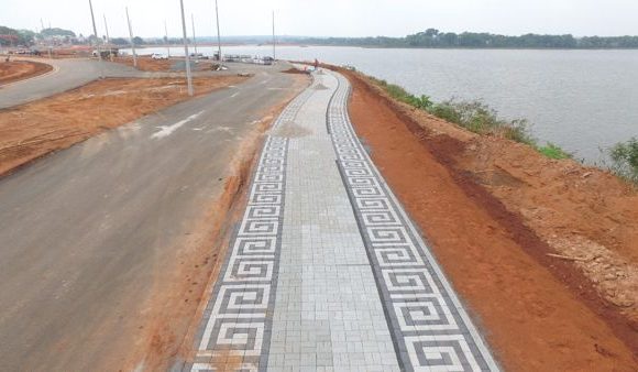 Calçamento da Via Lago tem desenhos em homenagem às tribos Carajás