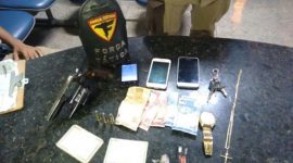 PM apreende arma e recupera objetos furtados em Araguaína
