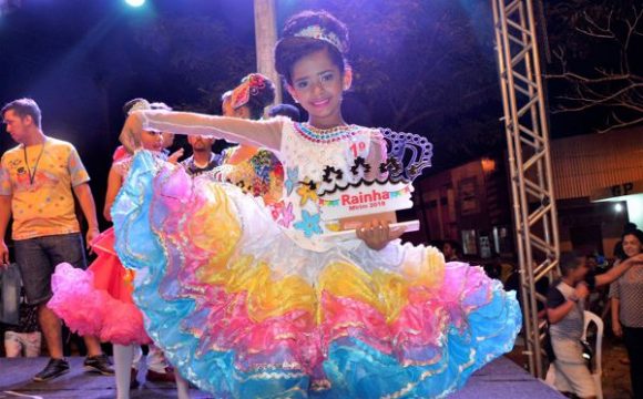 Saco Furado vence o concurso Rainha Mirim do São João do Cerrado 2018