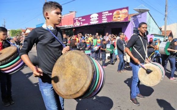 Desfile de 7 de Setembro reúne centenas de pessoas em Araguaína