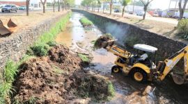 Prefeitura realiza desassoreamento e limpeza dos córregos de Araguaína