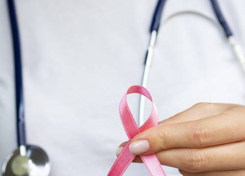 Câncer de mama ainda é uma das principais causas de morte entre mulheres no Tocantins, alerta especialista