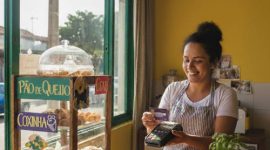 Cartão de crédito segue como um dos serviços financeiros mais utilizados pelos pequenos negócios, revela pesquisa