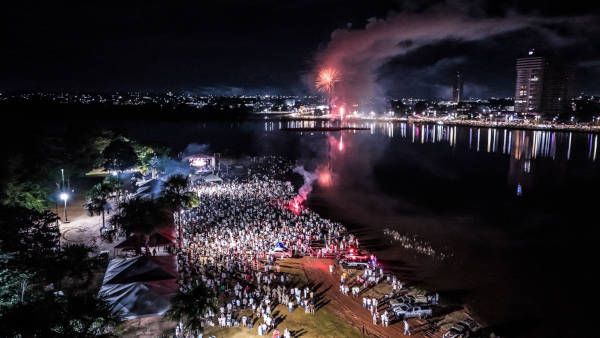 Primeiro réveillon na prainha da Via Lago reúne milhares de araguainenses