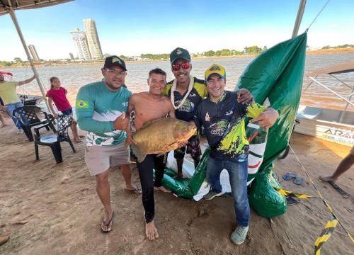 Caranha de 12 quilos e tucunaré de 45 centímetros são destaques no 1º Torneio de Pesca Esportiva Lago Vivo de Araguaína